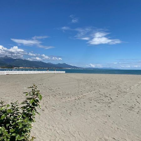 Babanhouse Fiumaretta 250M Dalla Spiaggia Fiumaretta di Ameglia Exterior foto