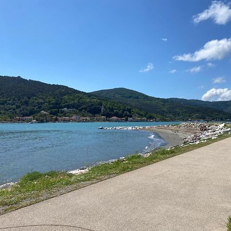 Babanhouse Fiumaretta 250M Dalla Spiaggia Fiumaretta di Ameglia Exterior foto