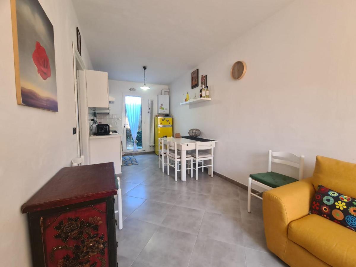 Babanhouse Fiumaretta 250M Dalla Spiaggia Fiumaretta di Ameglia Exterior foto